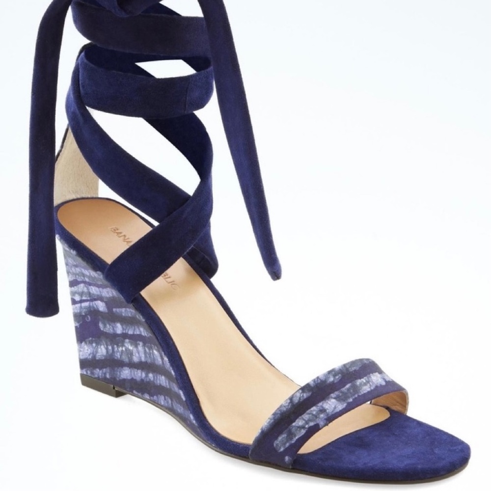 Banana Republic Lace-Up Wedges